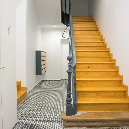 Bright In Downtown Apartment Lissabon